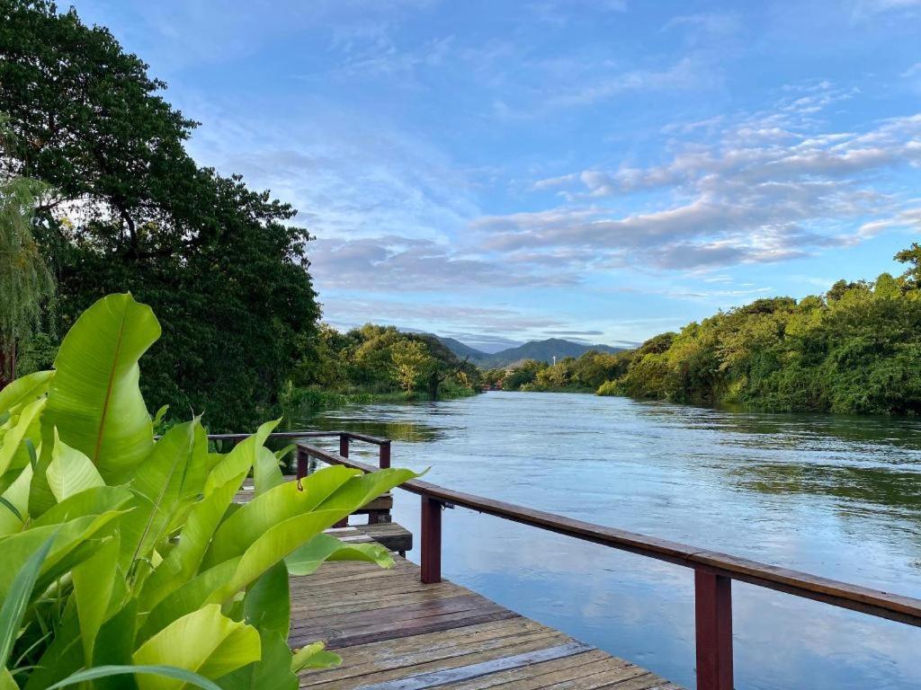 Ruen Maihom Riverside Cottage Kanchanaburi Eksteriør billede