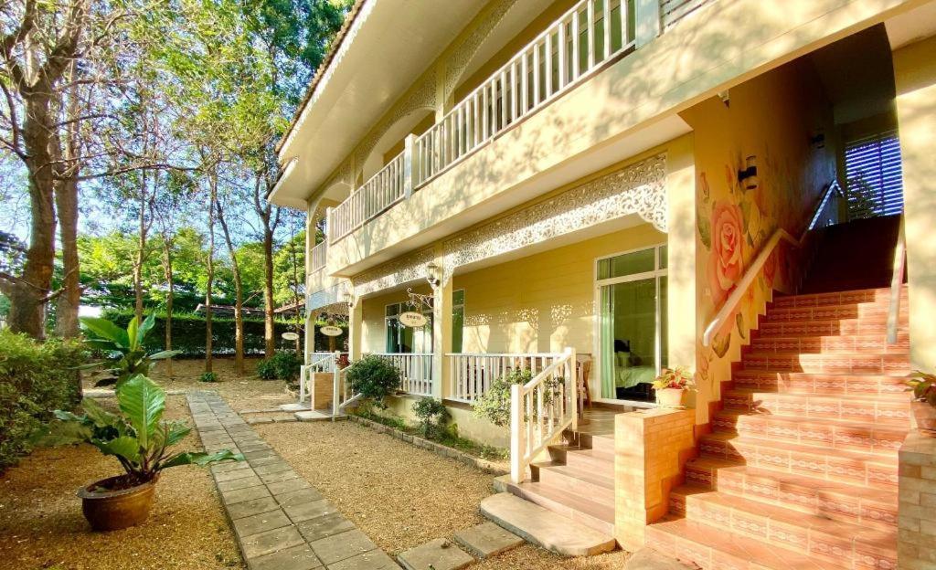 Ruen Maihom Riverside Cottage Kanchanaburi Eksteriør billede